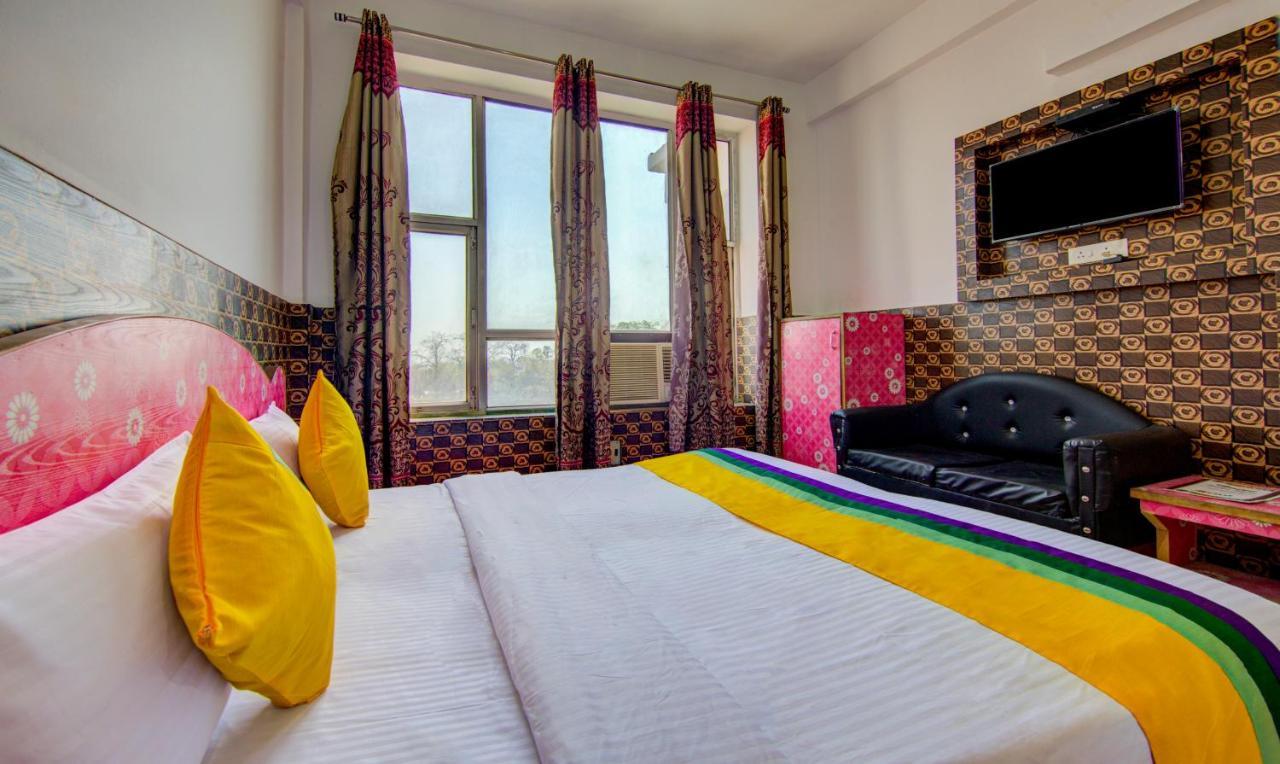 Itsy Hotels Satya Shree Katra  Exteriér fotografie