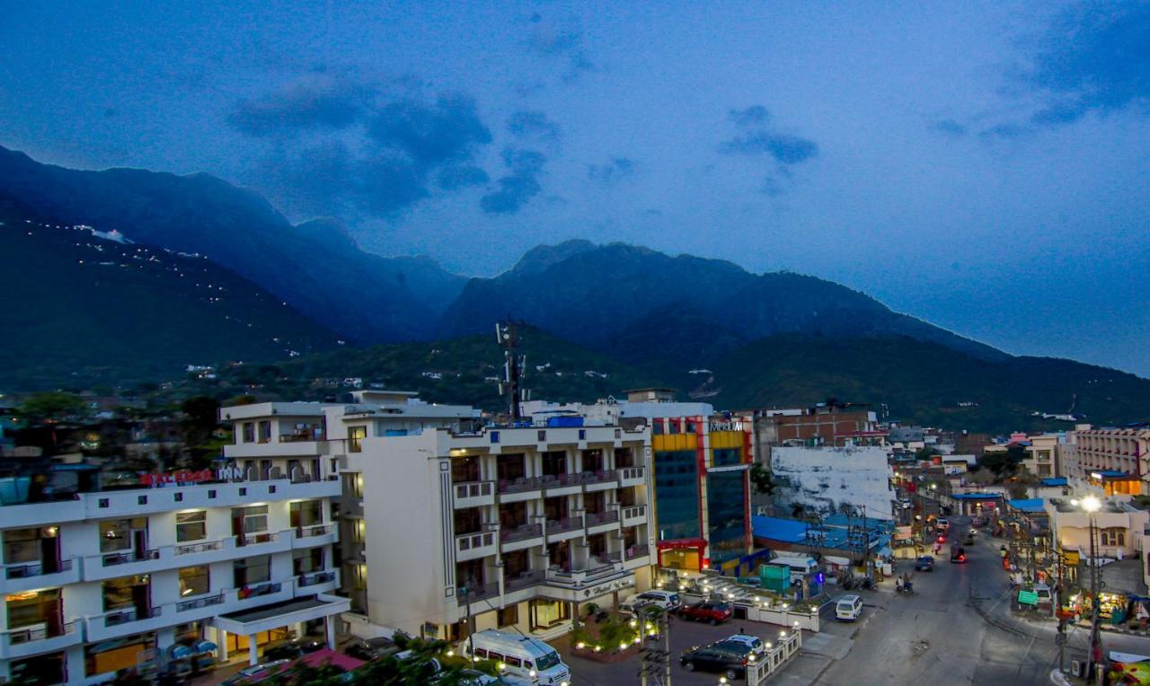 Itsy Hotels Satya Shree Katra  Exteriér fotografie